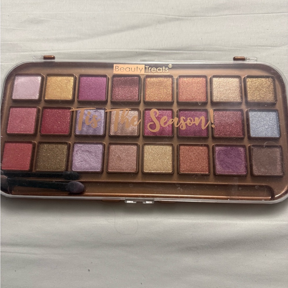 2 Eyeshadow Palettes - Multi-Color
